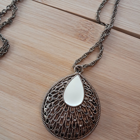 Vintage Goldtone Textured Pendant Necklace with Celestial Motifs - Picture 6 of 7